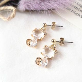 ◆ネコちゃんストーンฅ^•ﻌ•^ฅ🎀⁺ 【ピアス/イヤリング】◆ No.121(ピアス)