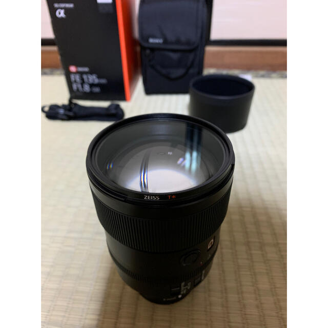 SONY(ソニー)のSONY GM 135mm f1.8 単焦点 スマホ/家電/カメラのカメラ(レンズ(単焦点))の商品写真