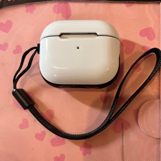 Apple(アップル)のApple AirPods (第3世代) 正規品　2年保証あり 棘ちゃん専用 スマホ/家電/カメラのオーディオ機器(ヘッドフォン/イヤフォン)の商品写真