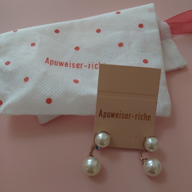 Apuweiser-riche(アプワイザーリッシェ)の美品　アプワイザーリッシェ　ピアス レディースのアクセサリー(ピアス)の商品写真