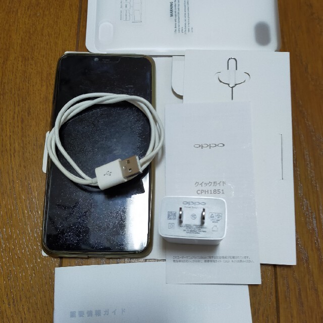 OPPO(オッポ)のOPPO R15 Neo ダイヤモンドブルー (3GB/64GB) スマホ/家電/カメラのスマートフォン/携帯電話(スマートフォン本体)の商品写真