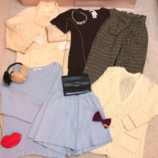 ニナリッチ(NINA RICCI)の1点で7万円超え.NINARICCI白コート入り12点♡(ロングコート)