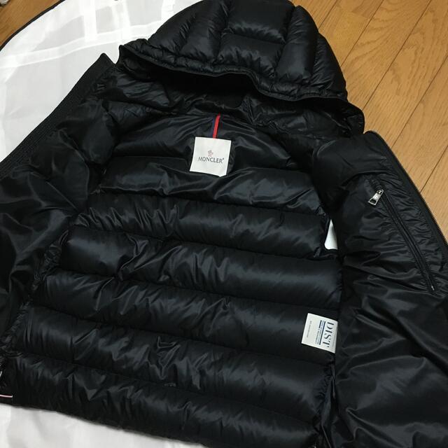 美品モンクレールダウンベストGUIブラック4MONCLER