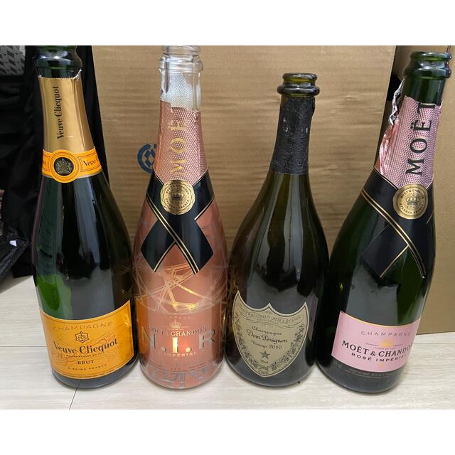 Dom Pérignon(ドンペリニヨン)の☆レア値下げ!!!ドンペリニヨン オブジェ・SNS映え♪空き瓶4本セット☆ 食品/飲料/酒の酒(シャンパン/スパークリングワイン)の商品写真