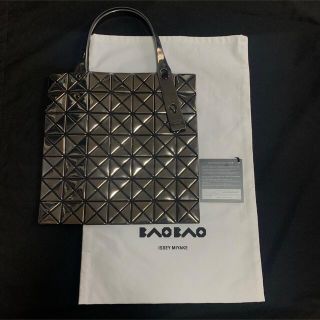 イッセイミヤケ プラチナの通販 38点 | ISSEY MIYAKEを買うならラクマ