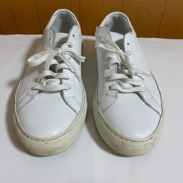 COMMON PROJECTS(コモンプロジェクト)のCommon project Achilles low white 39 メンズの靴/シューズ(スニーカー)の商品写真