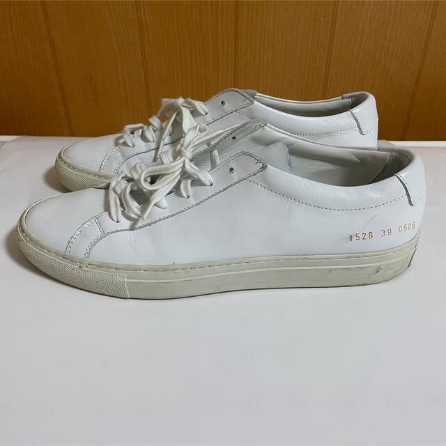 COMMON PROJECTS(コモンプロジェクト)のCommon project Achilles low white 39 メンズの靴/シューズ(スニーカー)の商品写真