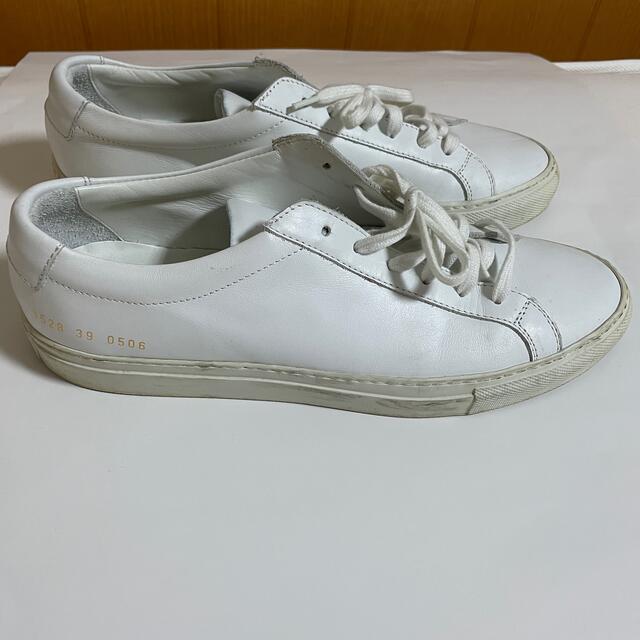 COMMON PROJECTS(コモンプロジェクト)のCommon project Achilles low white 39 メンズの靴/シューズ(スニーカー)の商品写真