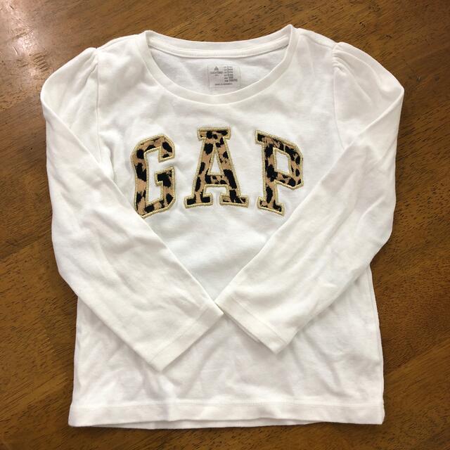 babyGAP(ベビーギャップ)のベビーギャップロンＴ 100 キッズ/ベビー/マタニティのキッズ服女の子用(90cm~)(Tシャツ/カットソー)の商品写真