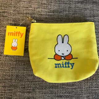 シマムラ(しまむら)のミッフィー miffyのミニポーチ⭐︎(キャラクターグッズ)