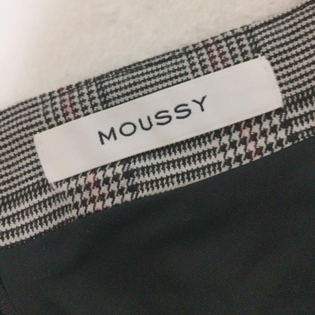 moussy(マウジー)のmoussy ミモレ丈 チェック スカート レディースのスカート(ひざ丈スカート)の商品写真