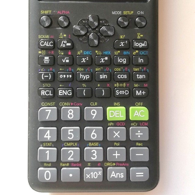 スタンダード関数電卓 fx-375ES A インテリア/住まい/日用品のオフィス用品(オフィス用品一般)の商品写真