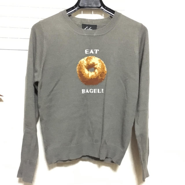 FELISSIMO(フェリシモ)のEAT BAGEL!ニット レディースのトップス(ニット/セーター)の商品写真