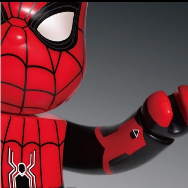 BE@RBRICK SPIDER-MAN UPGRADED SUIT 100%
