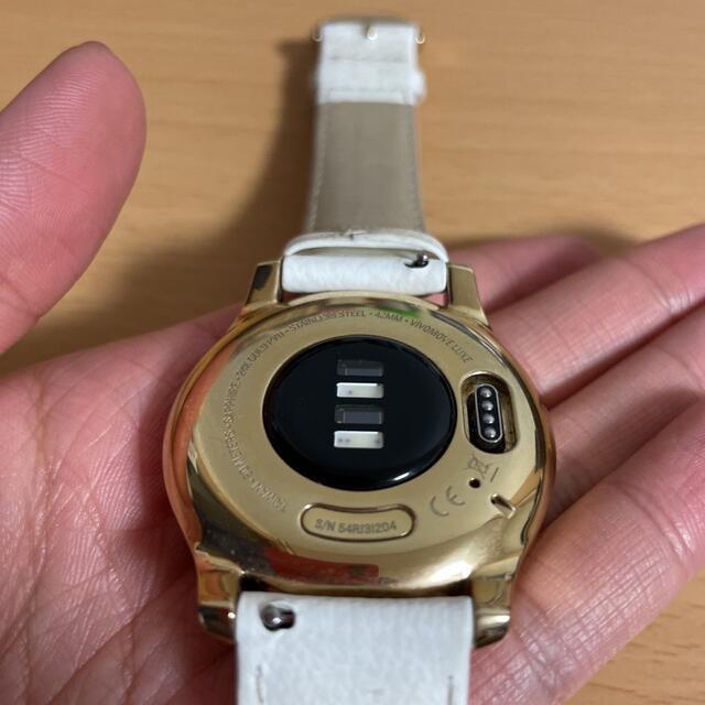 GARMIN(ガーミン)の(お取り置き中)GARMIN 42mm stainless steel スマホ/家電/カメラのスマートフォン/携帯電話(その他)の商品写真