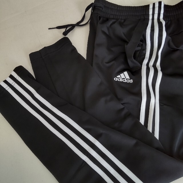 adidas(アディダス)のXL アディダス レディース ジャージ上下 セットアップ ブラック 黒 新品 レディースのレディース その他(その他)の商品写真