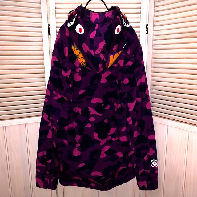 A BATHING APE(アベイシングエイプ)の完売人気モデル　A BATHING APE Shark Jacket Shirt メンズのトップス(パーカー)の商品写真