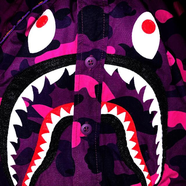 A BATHING APE(アベイシングエイプ)の完売人気モデル　A BATHING APE Shark Jacket Shirt メンズのトップス(パーカー)の商品写真