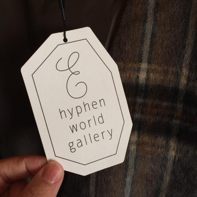 E hyphen world gallery(イーハイフンワールドギャラリー)の【未使用】秋冬！チェック柄深V字ワンピ レディースのワンピース(ミニワンピース)の商品写真