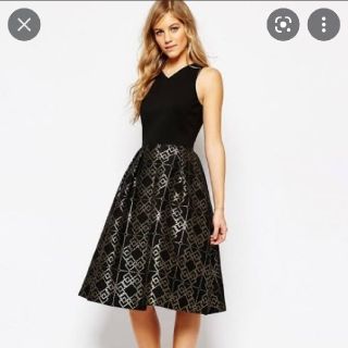 テッドベイカー(TED BAKER)のTed Baker ワンピース 超美品(ひざ丈ワンピース)