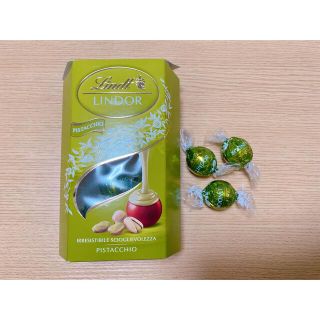 リンツ(Lindt)のリンドール ピスタチオ 3粒(菓子/デザート)