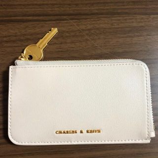 チャールズアンドキース(Charles and Keith)の大人気CHARLES&KEITH ジップアラウンド ミニウォレット(財布)