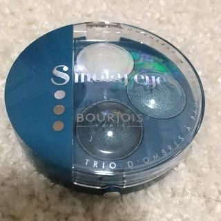 ブルジョワ(bourjois)のブルジョワ スモーキーアイズ アイシャドウ 07 イタリア製 新品 未使用品(アイシャドウ)