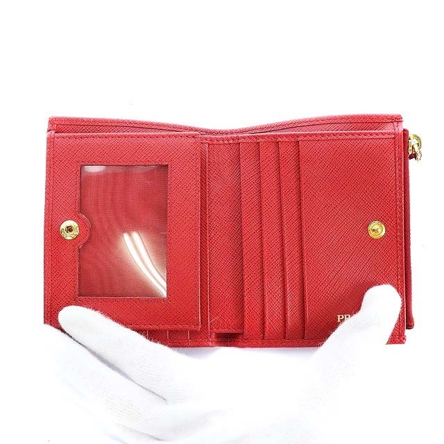 PRADA(プラダ)のプラダ サフィアーノレザー 財布 二つ折り ロゴ FUOCO 赤 1ML023 レディースのファッション小物(財布)の商品写真