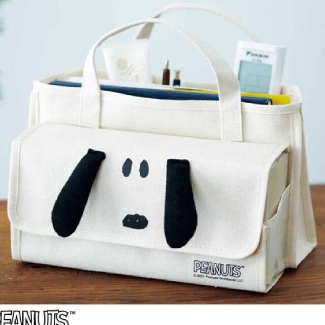 SNOOPY(スヌーピー)のspring付録スヌーピーおかたづけバック エンタメ/ホビーの雑誌(その他)の商品写真