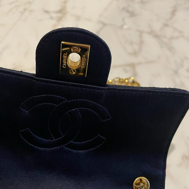 CHANEL(シャネル)のシャネル　ふっくらマトラッセ レディースのバッグ(ショルダーバッグ)の商品写真