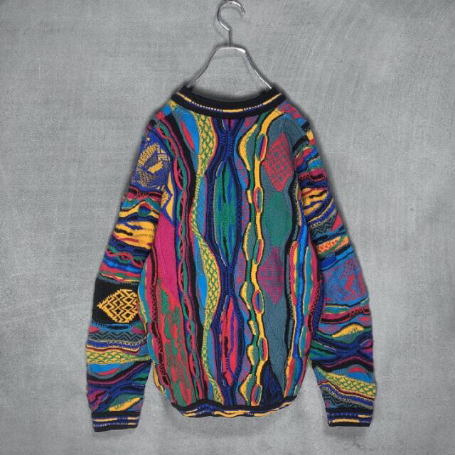 COOGI(クージー)の【美品】COOGI クージー ウール100％ 総柄 3D ニットセーター M メンズのトップス(ニット/セーター)の商品写真