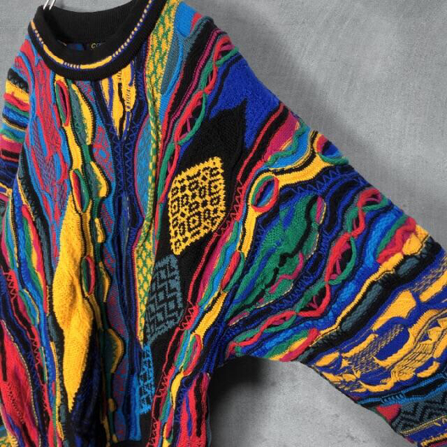 COOGI - 【美品】COOGI クージー ウール100% 総柄 3D ニット COOGI - 【美品】COOGI クージー ウール100% 総柄 3D ニット