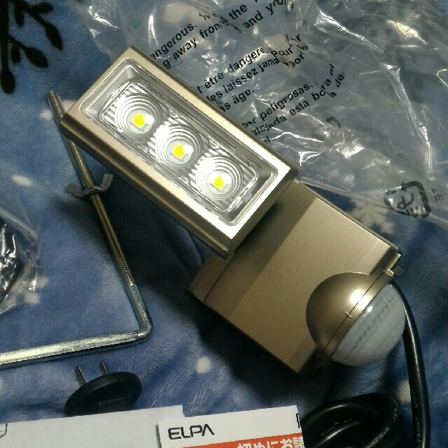 防雨LEDセンサー ELPA　ESL-ST1201AC 3