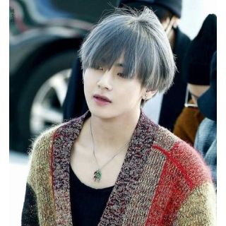 Gucci - 【超レア限定廃盤品】GUCCI ネックレスタイガーチャーム bts Gucci - 【超レア限定廃盤品】GUCCI ネックレスタイガーチャーム bts