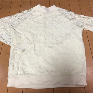 マウジー(moussy)のナポナポ様専用 新品 moussy レース トップス 白 マウジー(カットソー(長袖/七分))