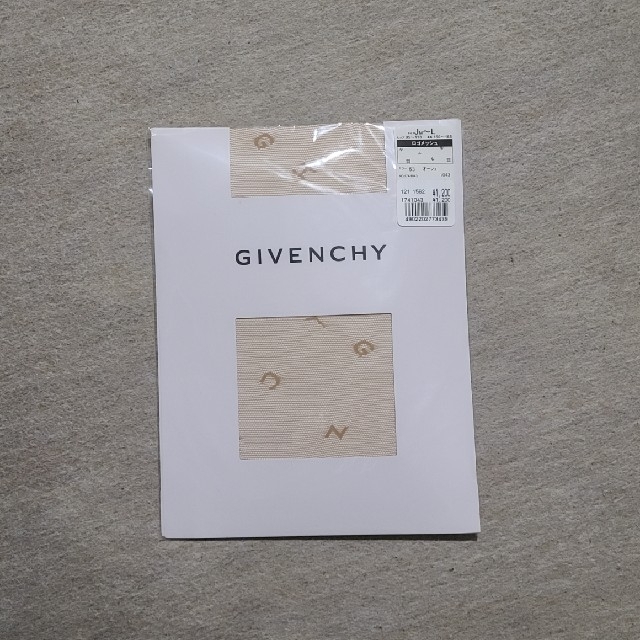 GIVENCHY(ジバンシィ)の☆新品未使用☆　GIVENCHY　ストッキング レディースのファッション小物(その他)の商品写真