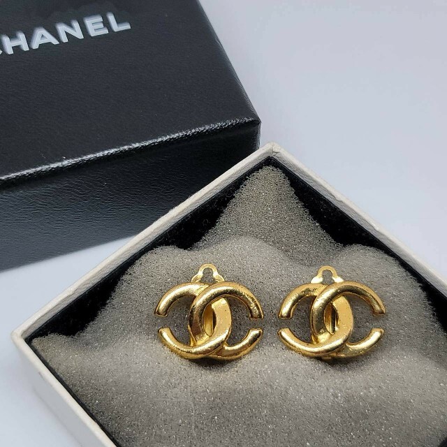 CHANEL - 確実正規品 CHANEL コムドットヤマト イヤリング ゴールドの