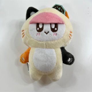 SEVENTEEN - ボンボンイ ネコ ぬいぐるみ キーホルダーの通販 by