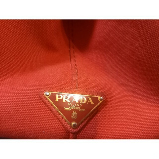 PRADA カナパ M 赤 - トートバッグ