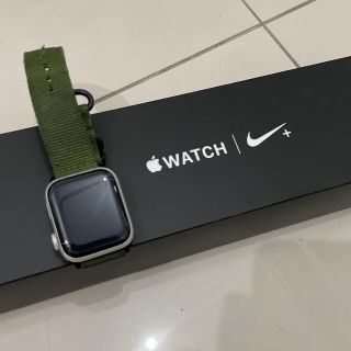 アップルウォッチ(Apple Watch)のApple Watch series4 NIKEモデル 40ミリ(スマートフォン本体)