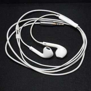アップル(Apple)のApple純正 Earpodsイヤホン iPhone付属品 音のみOK 難アリ品(ヘッドフォン/イヤフォン)