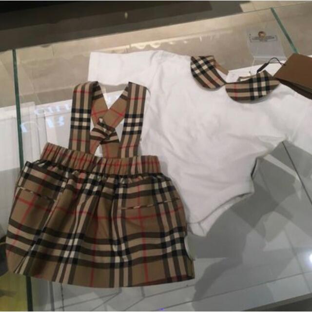 Burberry キッズ　2点セット キッズ/ベビー/マタニティのベビー服(~85cm)(ロンパース)の商品写真