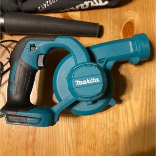 マキタ(Makita) 充電式ブロワ 18V 専用ケース・バッテリー付き