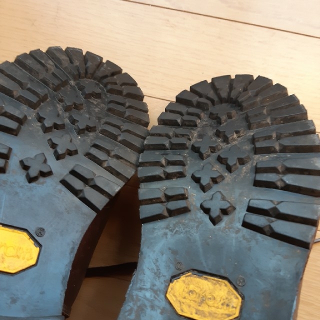 vibram(ビブラム)のvibram ビブラム 登山　スニーカー　シューズ　ブーツ　登山靴 レディースの靴/シューズ(ブーツ)の商品写真