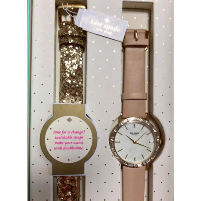 kate spade new york(ケイトスペードニューヨーク)の新品未使用　ケイトスペード  腕時計　ベージュ&ゴールド レディースのファッション小物(腕時計)の商品写真