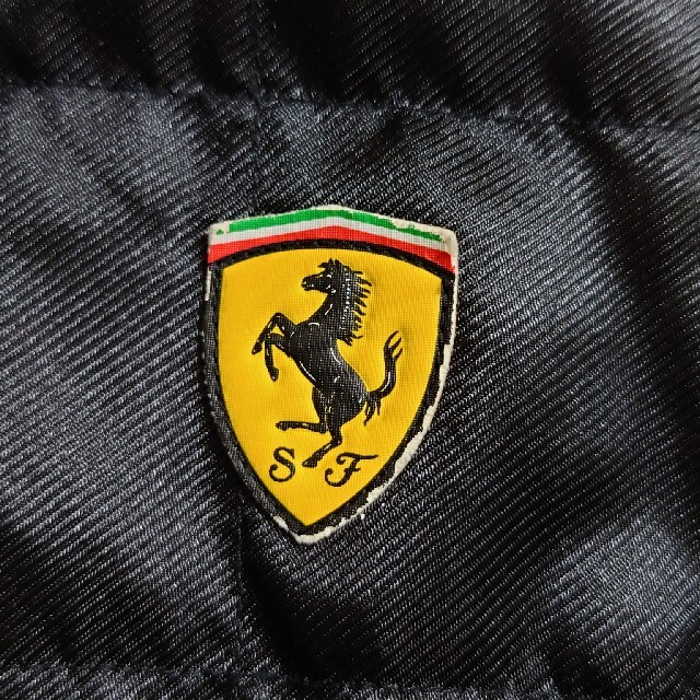 Ferrari(フェラーリ)のpuma Ferrari  プーマ フェラーリ中綿ジャケット 薄手 レディースM レディースのジャケット/アウター(ナイロンジャケット)の商品写真