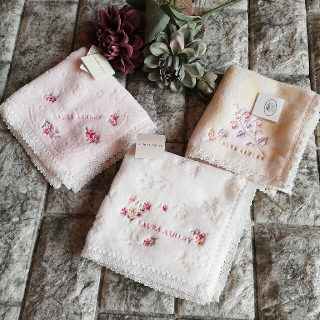 LAURA ASHLEY - 新品タグ付 ローラアシュレイ タオルハンカチ 3枚セットの通販 by SH ☆'s shop|ローラアシュレイならラクマ LAURA ASHLEY - 新品タグ付 ローラアシュレイ タオルハンカチ 3枚セットの通販 by SH ☆'s shop|ローラアシュレイならラクマ