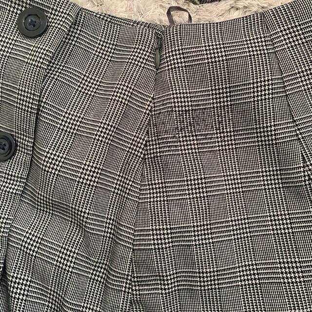 GU(ジーユー)のGU ボタンチェックスカート レディースのスカート(ミニスカート)の商品写真