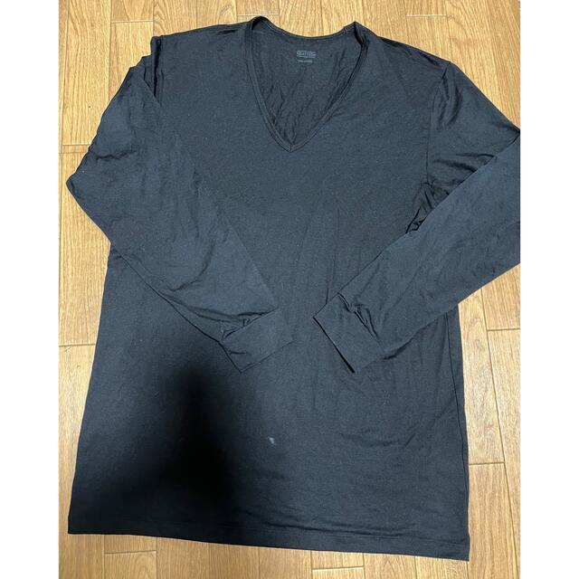 UNIQLO(ユニクロ)のユニクロ メンズ ヒートテック LサイズVネック メンズのトップス(Tシャツ/カットソー(七分/長袖))の商品写真