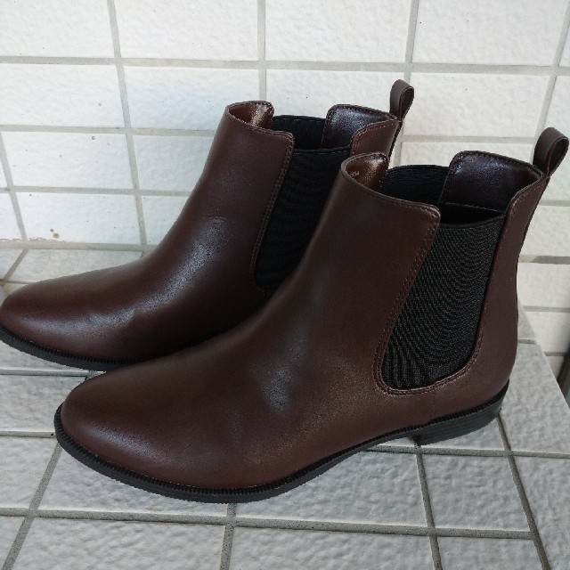 GU(ジーユー)のYUMEKU mama様専用　GU　ファインフィットサイドゴアブーツ　サイズM レディースの靴/シューズ(ブーツ)の商品写真